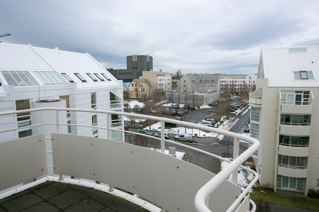 Penthouse Downtown With Free Parking Apartment Reykjavík Exterior foto