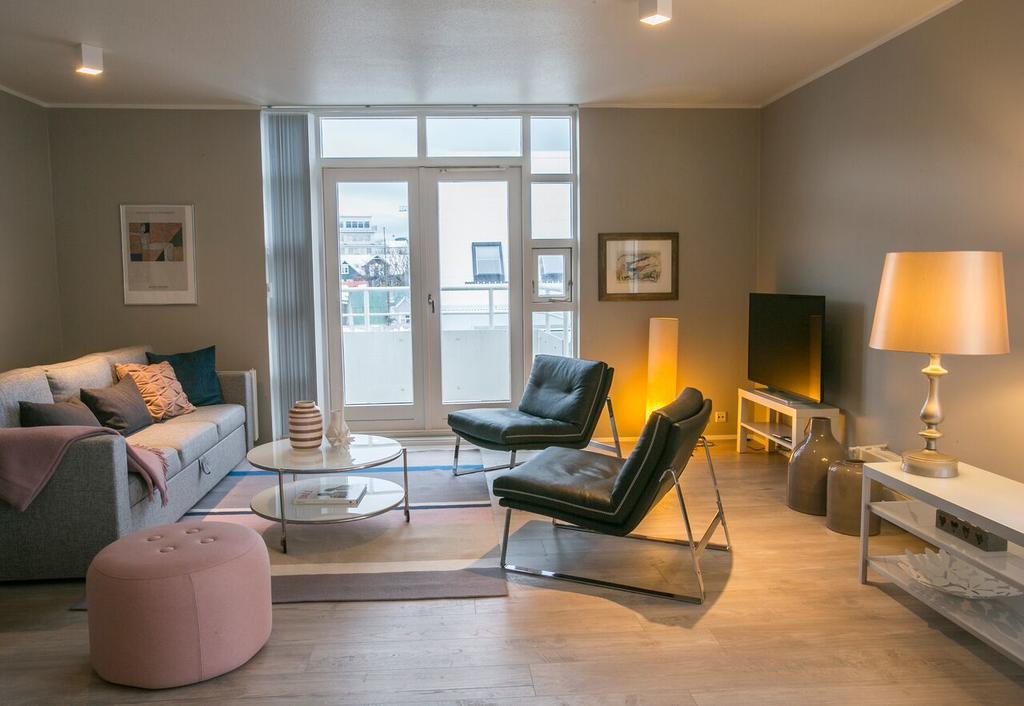 Penthouse Downtown With Free Parking Apartment Reykjavík Exterior foto